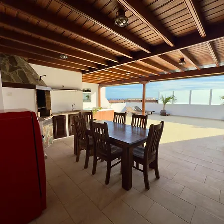 Cuevablanca Villa *