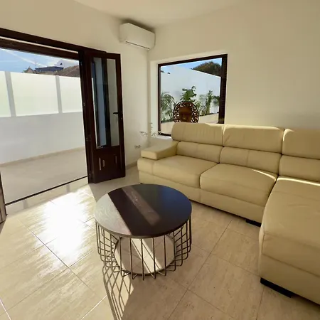 Villa Cuevablanca Güime