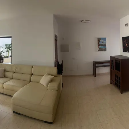 Cuevablanca Villa *
